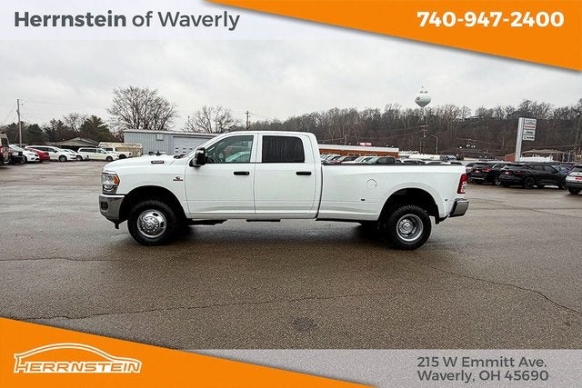2024 RAM 3500 Tradesman Crew Cab 4x4 8' Box