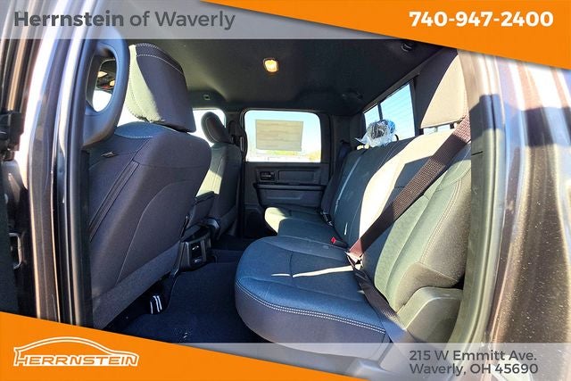 2026 RAM Ram 2500 RAM 2500 BLACK EXPRESS CREW CAB 4X4 6'4' BOX