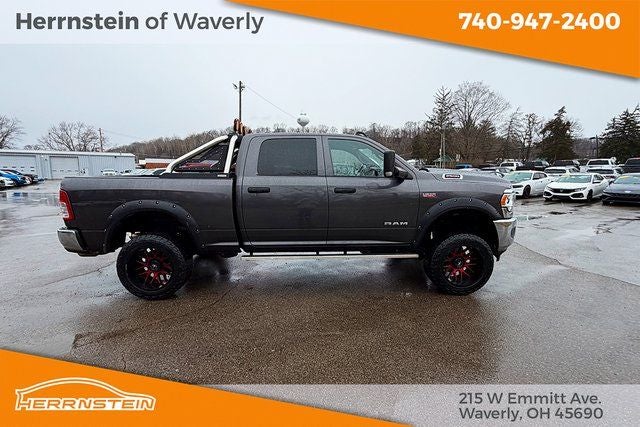 2022 RAM 2500 Tradesman Crew Cab 4x4 6'4' Box