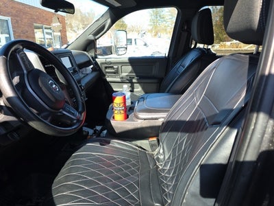 2022 RAM 2500 Tradesman Crew Cab 4x4 6'4' Box