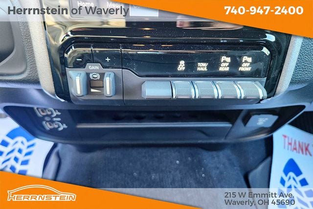 2026 RAM 2500 RAM 2500 BLACK EXPRESS CREW CAB 4X4 6'4' BOX
