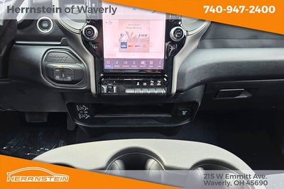 2026 RAM Ram 2500 RAM 2500 BLACK EXPRESS CREW CAB 4X4 6'4' BOX