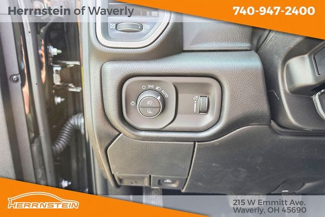 2026 RAM Ram 2500 RAM 2500 BLACK EXPRESS CREW CAB 4X4 6'4' BOX