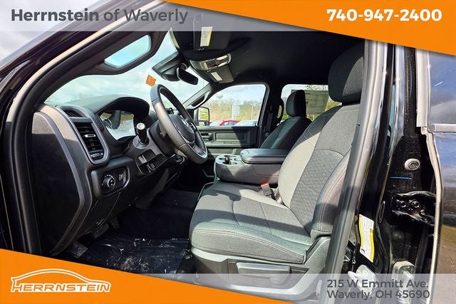 2026 RAM Ram 2500 RAM 2500 BLACK EXPRESS CREW CAB 4X4 6'4' BOX