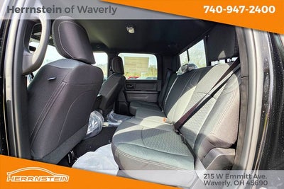 2026 RAM Ram 2500 RAM 2500 BLACK EXPRESS CREW CAB 4X4 6'4' BOX