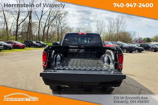 2026 RAM Ram 2500 RAM 2500 BLACK EXPRESS CREW CAB 4X4 6'4' BOX