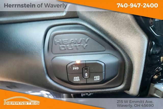 2026 RAM 2500 RAM 2500 BLACK EXPRESS CREW CAB 4X4 6'4' BOX