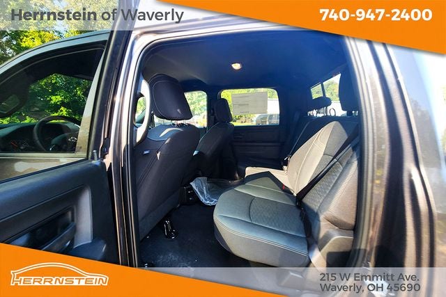 2026 RAM 2500 RAM 2500 BLACK EXPRESS CREW CAB 4X4 6'4' BOX