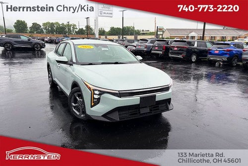 2025 Kia K4 LXS