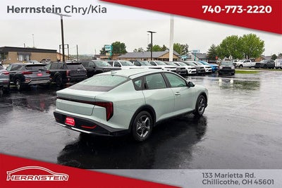 2025 Kia K4 LXS
