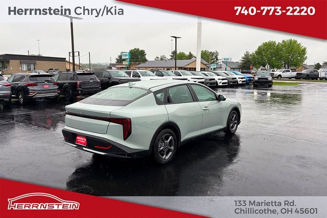 2025 Kia K4 LXS