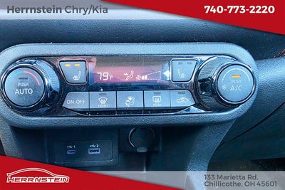 2024 Nissan Kicks SR Xtronic CVT