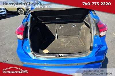 2024 Nissan Kicks SR Xtronic CVT