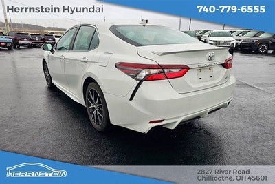 2023 Toyota Camry SE