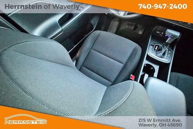 2025 Hyundai Kona SE