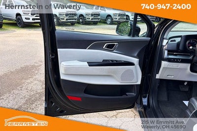 2022 Kia Carnival MPV LX Seat Package