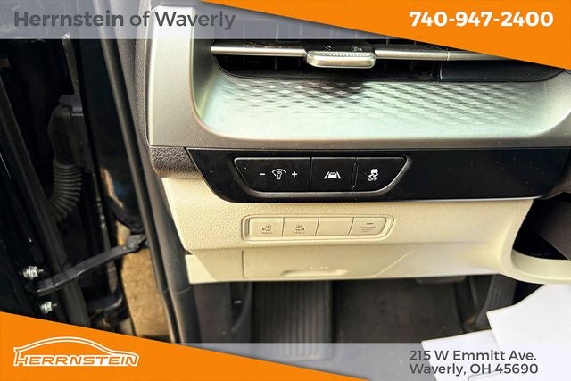 2022 Kia Carnival MPV LX Seat Package