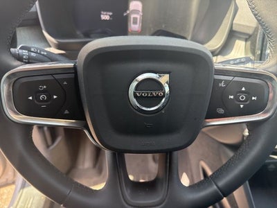 2024 Volvo XC40 B5 Plus Dark Theme