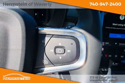 2024 Volvo XC40 B5 Plus Dark Theme